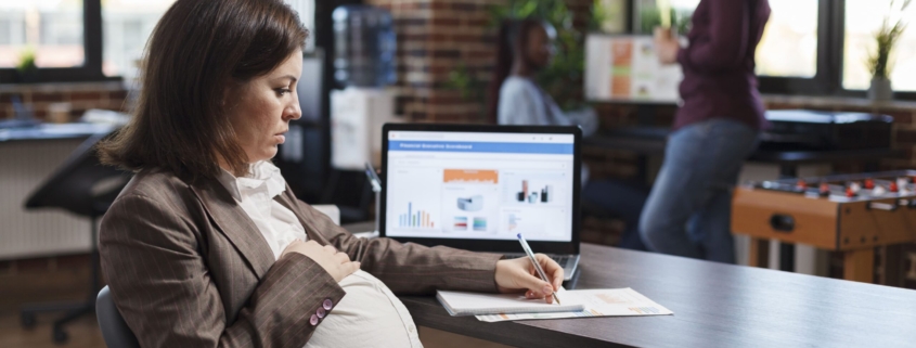 Salário-maternidade do INSS: quem tem direito e como pedir