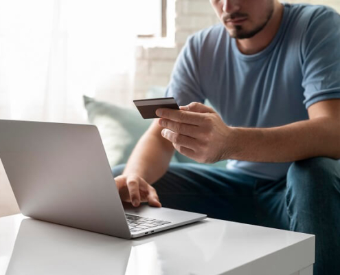 Vai fazer compras pela internet? Conheça seus direitos